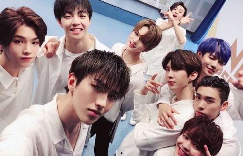 娱乐吃瓜君黄明昊范丞丞,娱乐吃瓜界的双星闪耀