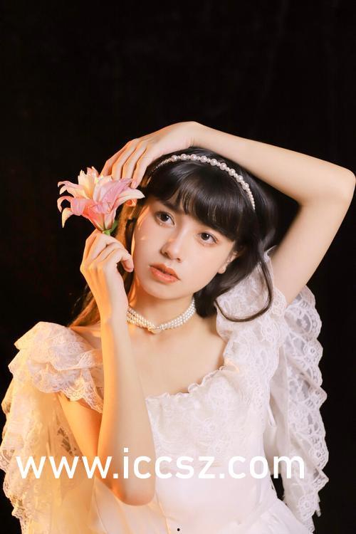 17c娱乐吃瓜爆料,娱乐圈最新吃瓜大揭秘！